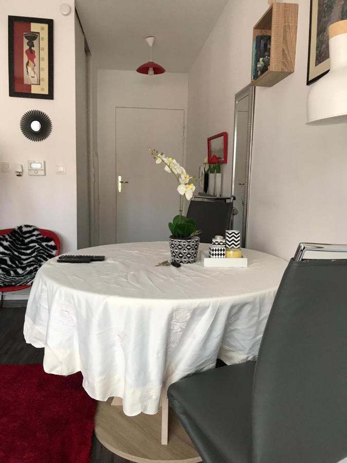 Jasmin Apartment Руан Екстериор снимка