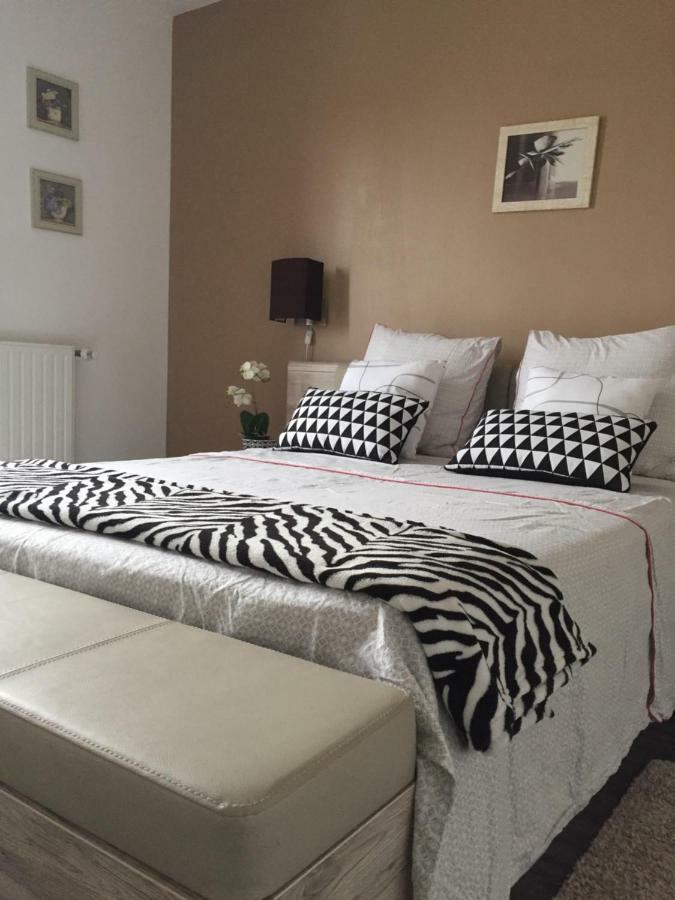 Jasmin Apartment Руан Екстериор снимка
